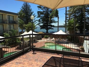 El Lago Waters Motel - Sunshine Coast Guide 37
