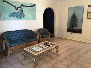 El Lago Waters Motel - Sunshine Coast Guide 38