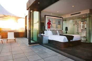 Art Series - The Cullen - Sunshine Coast Guide 6