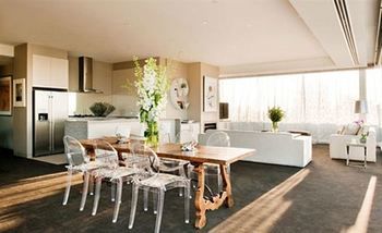 Art Series - The Cullen - Sunshine Coast Guide 18