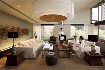 Emirates One&Only Wolgan Valley Australia - Sunshine Coast Guide 0