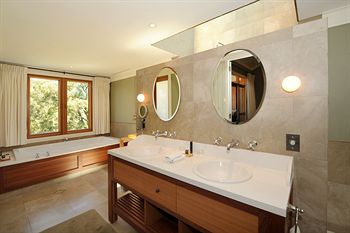 Emirates One&Only Wolgan Valley Australia - Sunshine Coast Guide 15
