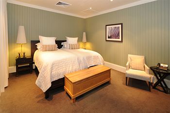 Emirates One&Only Wolgan Valley Australia - Sunshine Coast Guide 17