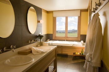 Emirates One&Only Wolgan Valley Australia - Sunshine Coast Guide 25