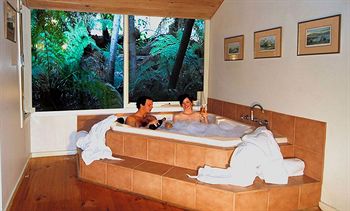 Cottages At Monreale - Sunshine Coast Guide 4