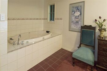 Cottages At Monreale - Sunshine Coast Guide 29