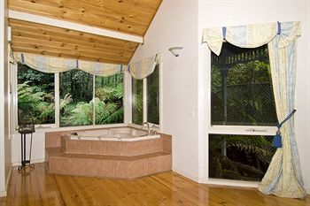 Cottages At Monreale - Sunshine Coast Guide 43