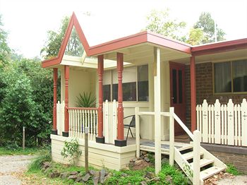 A Camelot Tower & Penthouse - Sunshine Coast Guide 18