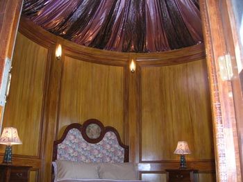 A Camelot Tower & Penthouse - Sunshine Coast Guide 26