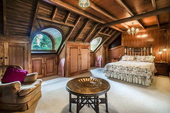 A Camelot Tower & Penthouse - Sunshine Coast Guide 32