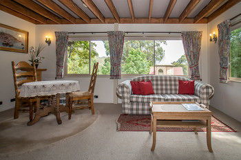 A Camelot Tower & Penthouse - Sunshine Coast Guide 41