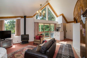 A Camelot Tower & Penthouse - Sunshine Coast Guide 45