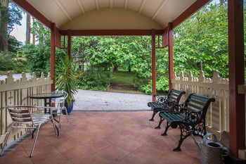 A Camelot Tower & Penthouse - Sunshine Coast Guide 47