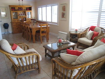 Brezza Bella Bed & Breakfast - Sunshine Coast Guide 2