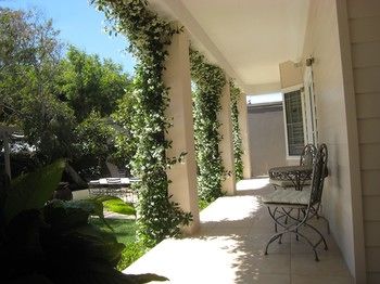 Brezza Bella Bed & Breakfast - Sunshine Coast Guide 6
