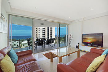 Aqua Vista Resort - Sunshine Coast Guide 2