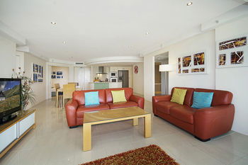 Aqua Vista Resort - Sunshine Coast Guide 6