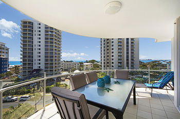 Aqua Vista Resort - Sunshine Coast Guide 40