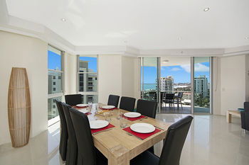 Aqua Vista Resort - Sunshine Coast Guide 83