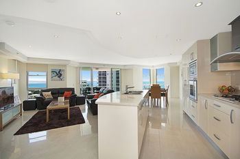 Aqua Vista Resort - Sunshine Coast Guide 88
