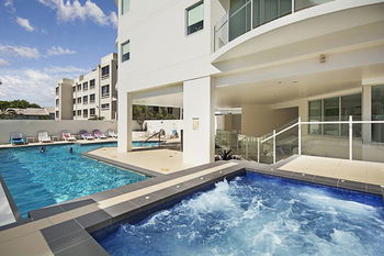 Aqua Vista Resort - Sunshine Coast Guide 92