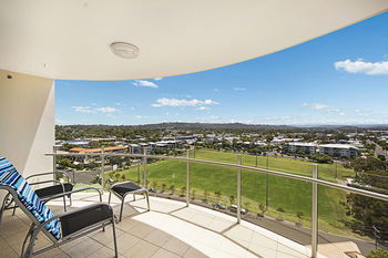 Aqua Vista Resort - Sunshine Coast Guide 94