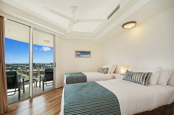 Aqua Vista Resort - Sunshine Coast Guide 101
