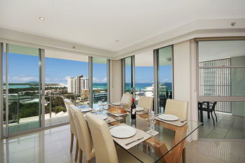 Aqua Vista Resort - Sunshine Coast Guide 106