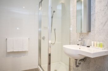 Adara Richmond - Sunshine Coast Guide 14