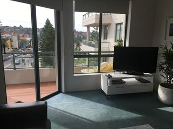AEA The Coogee View Serviced Apartments - Sunshine Coast Guide 21
