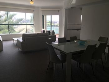 AEA The Coogee View Serviced Apartments - Sunshine Coast Guide 25
