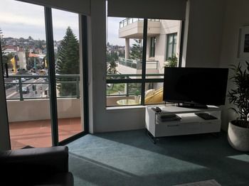 AEA The Coogee View Serviced Apartments - Sunshine Coast Guide 31