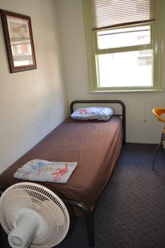 Casa Central Accommodation - Hostel - Sunshine Coast Guide 6