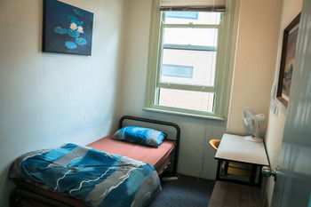 Casa Central Accommodation - Hostel - Sunshine Coast Guide 24