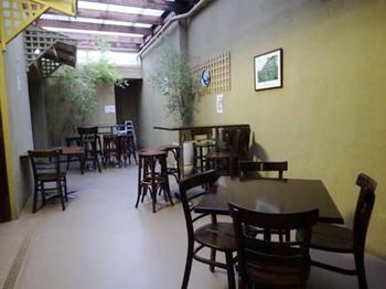 Naughtons Parkville Hotel - Sunshine Coast Guide 3