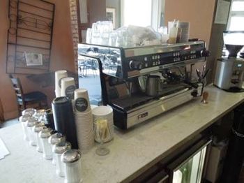 Naughtons Parkville Hotel - Sunshine Coast Guide 22