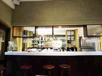 Naughtons Parkville Hotel - Sunshine Coast Guide 34