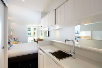 Adina Apartment Hotel Bondi Beach - Sunshine Coast Guide 24