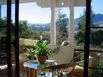A Room With A View Bed & Breakfast - Sunshine Coast Guide 3