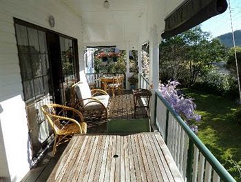 A Room With A View Bed & Breakfast - Sunshine Coast Guide 5
