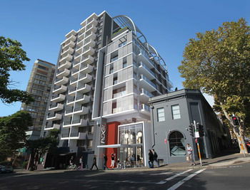 ADGE Boutique Apartment Hotel - Sunshine Coast Guide 26
