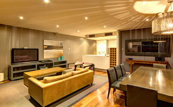 ACD Apartments - Sunshine Coast Guide 1