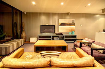 ACD Apartments - Sunshine Coast Guide 2