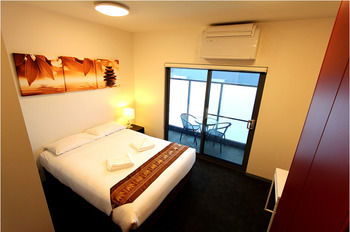 Alston Apartments Hotel - Sunshine Coast Guide 11