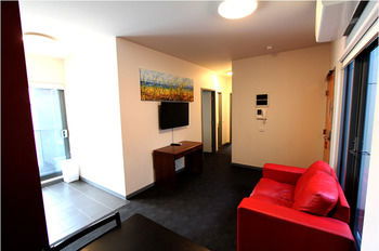 Alston Apartments Hotel - Sunshine Coast Guide 14