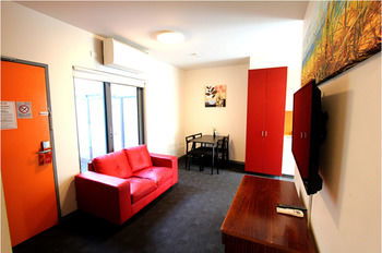 Alston Apartments Hotel - Sunshine Coast Guide 19