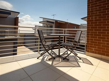 Everton Apartments - Sunshine Coast Guide 0