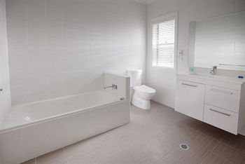 Everton Apartments - Sunshine Coast Guide 1
