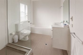 Everton Apartments - Sunshine Coast Guide 2