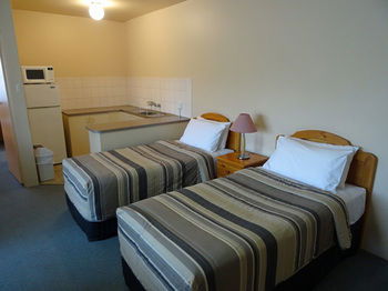 Best Western Fawkner Suites & Serviced Apartments - Sunshine Coast Guide 7